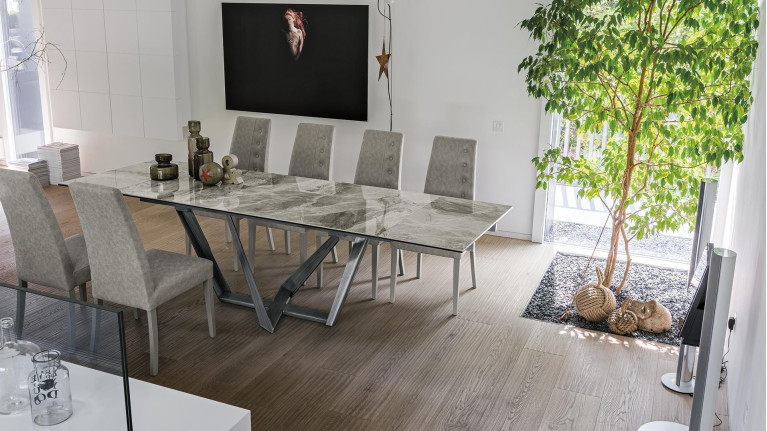Table de repas extensible PRIAMO | Une salle à manger haut de gamme
