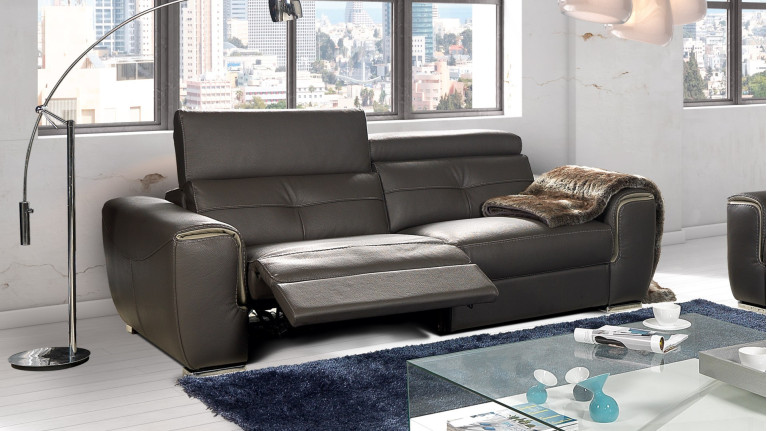 Canapé relaxation électrique CARAVEL - Détendez-vous dans ce canapé relax inclinable 2 ou 3 places réalisable en cuir ou tissu.