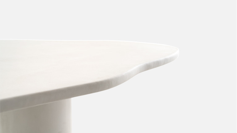 Table à manger design à forme organique beige, Picasso