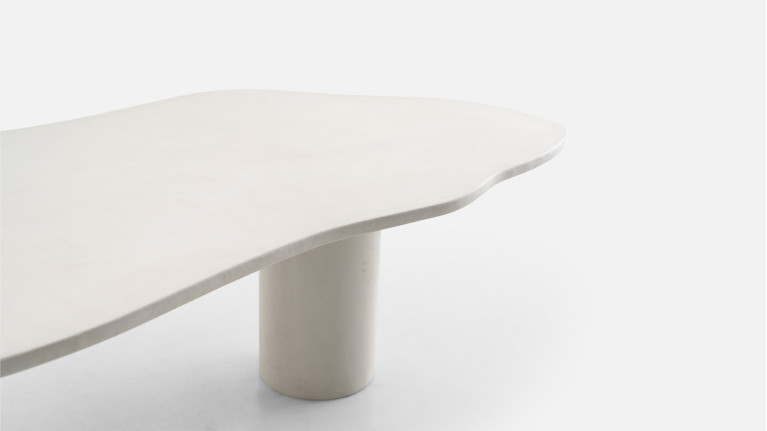 Table à manger design à forme organique beige, Picasso