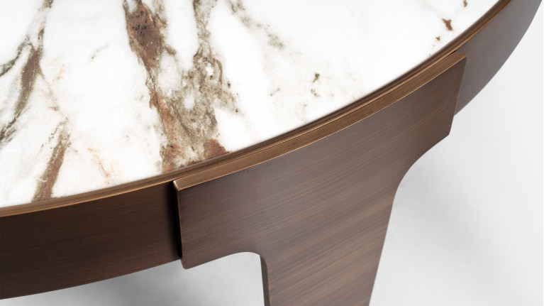Table basse en acier avec plateau effet marbre doré, Jazzy