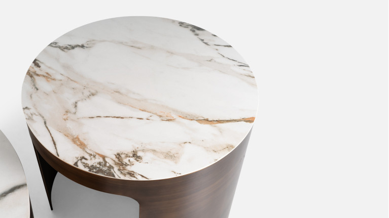 Table basse design avec plateau en céramique marbrée, Elena