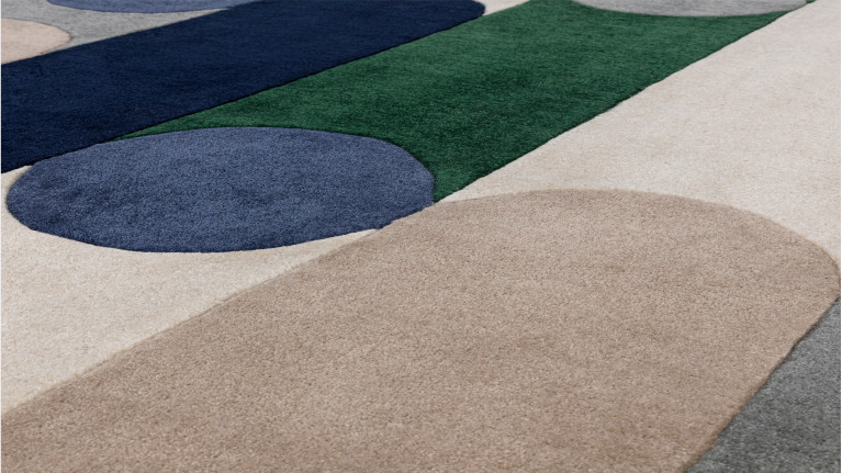Tapis inspiration Bauhaus avec formes géométriques , Romy
