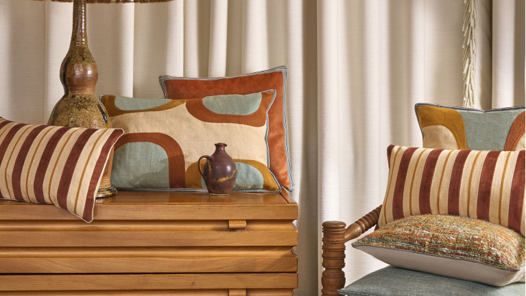 Coussin JOSHUA brodé | Coussin rayé 30x50 cm