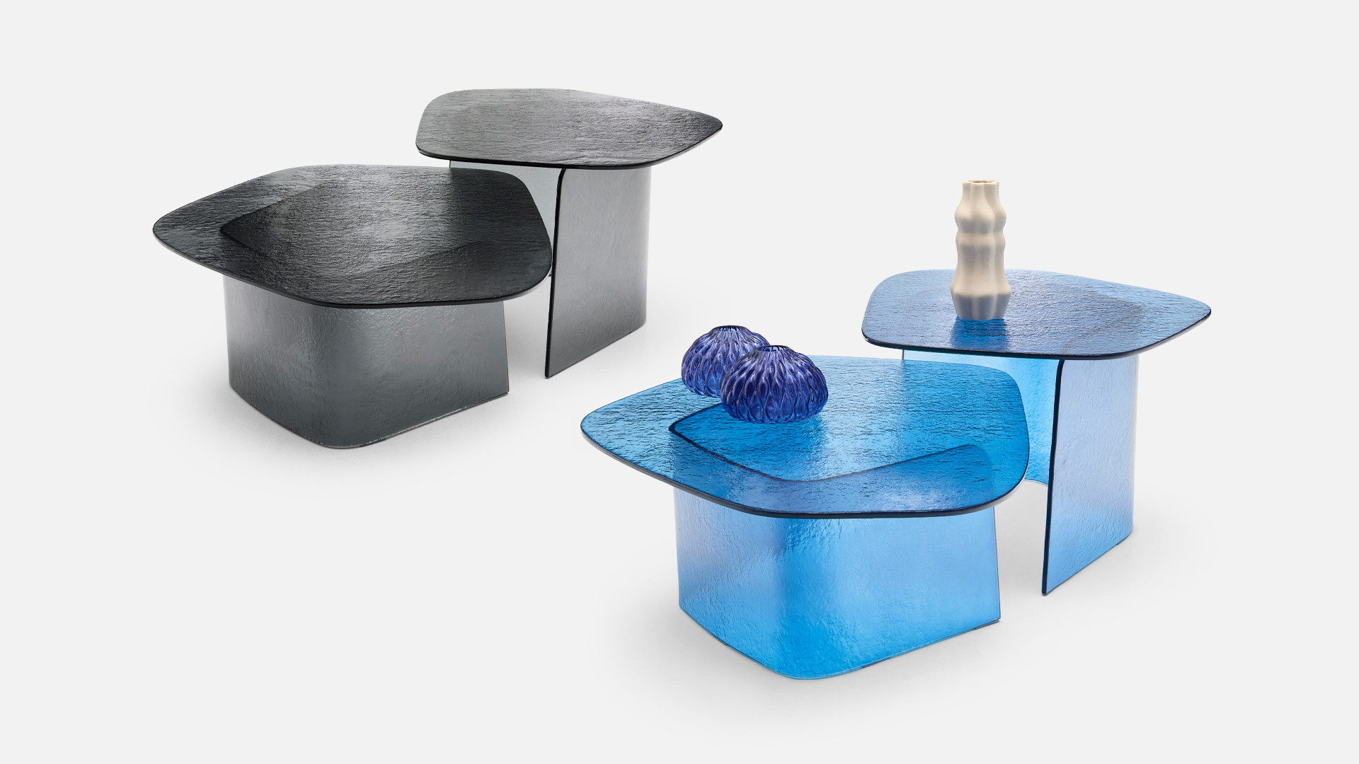 Table basse ISOLA en verre fusion | Table basse sculpturale