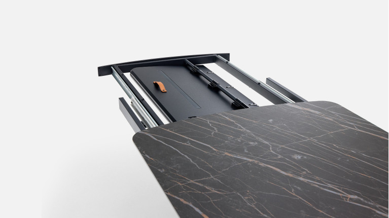 Table extensible ONTARIO, plateau céramique et piètement étoile