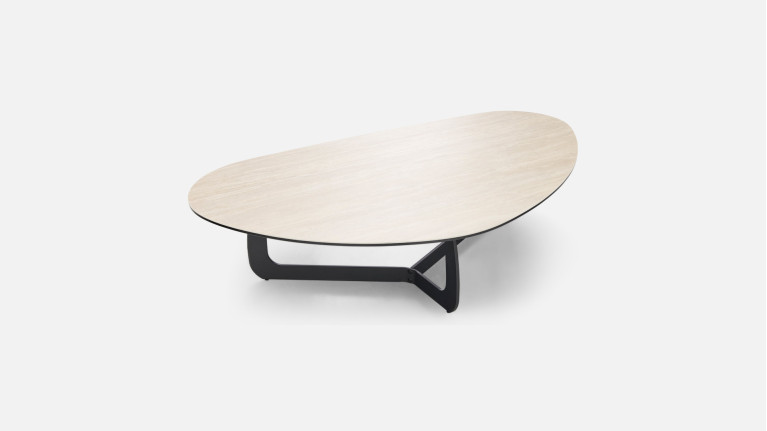 Table basse SOHO - Plateau céramique et piètement fer laqué noir