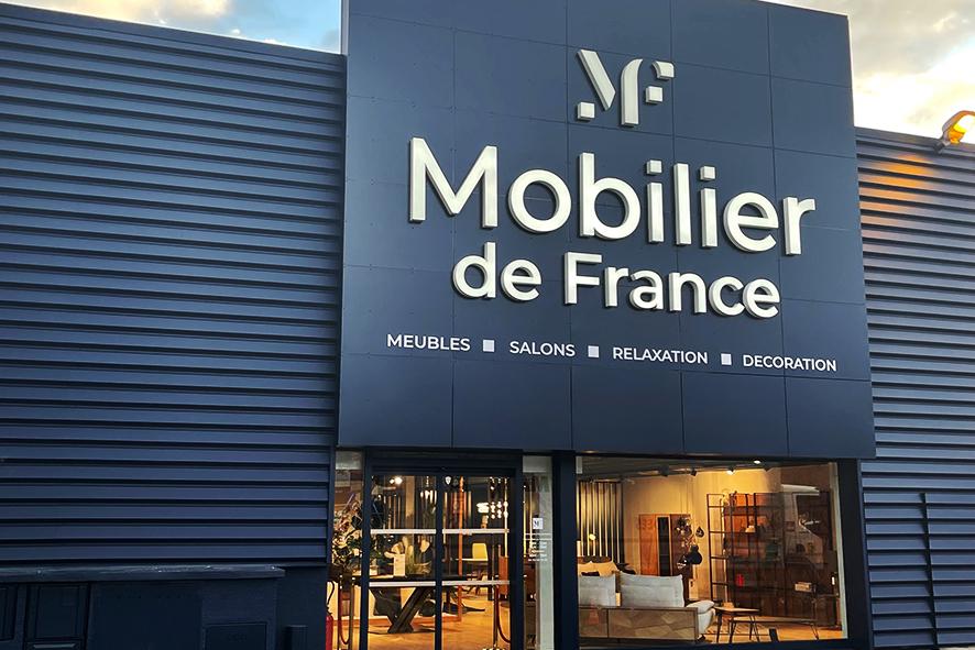 Magasin de meubles et de canapés haut de gamme à Cannes