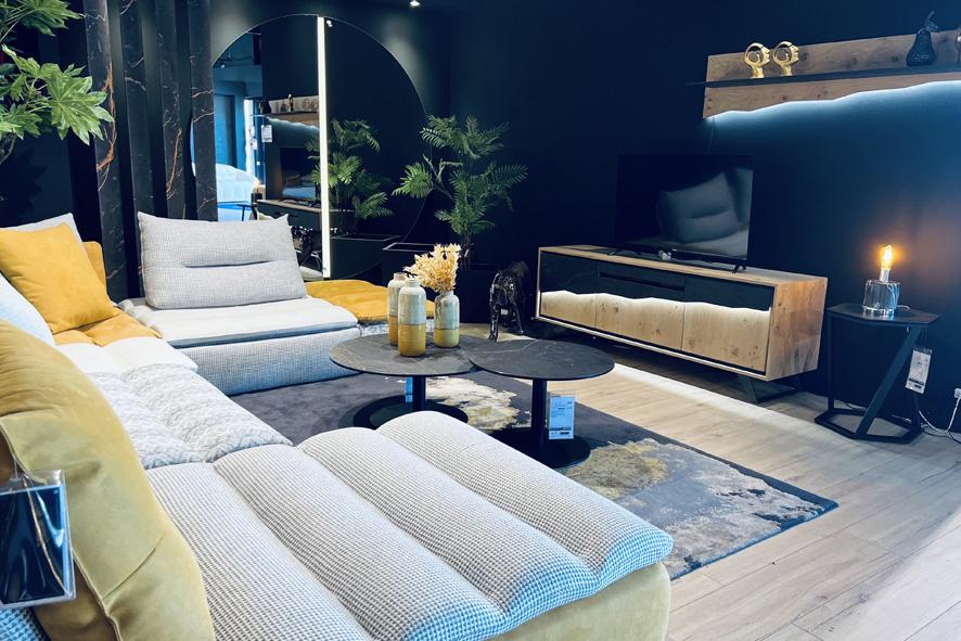 Découvrez notre sélection de salon d'angle ou relax dans votre magasin spécialiste du canapé à Metz