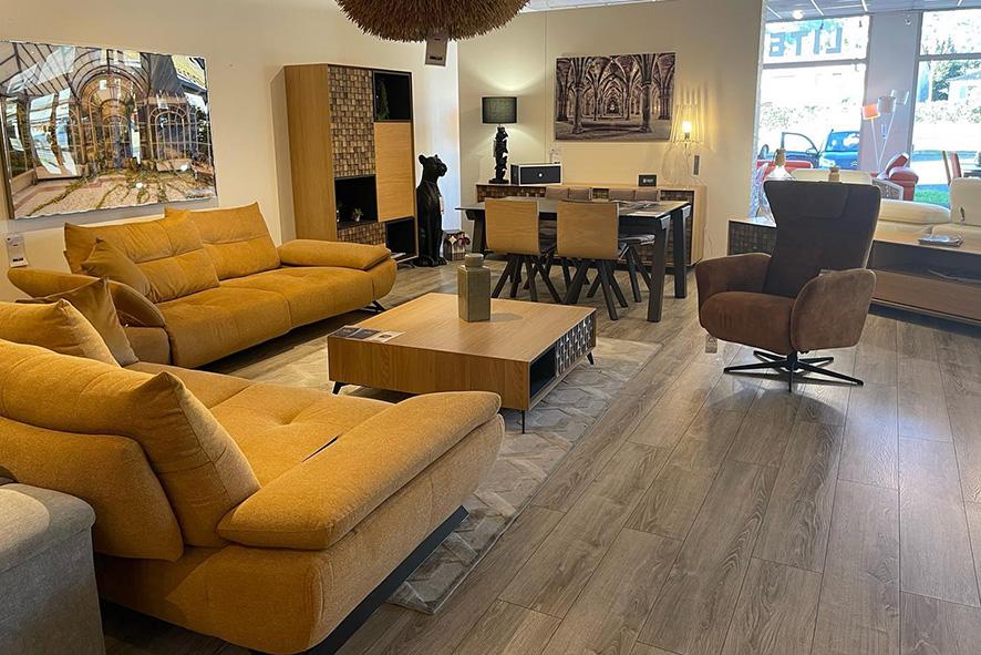 Salon design en bois dans votre magasin de meubles à Bastia