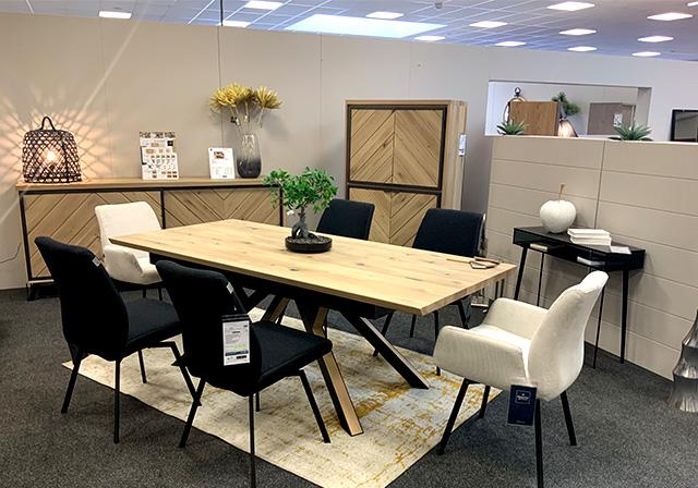 Tables en bois, céramique ou laque, chaises design... retrouvez nos meubles haut de gamme et personnalisables à Rennes